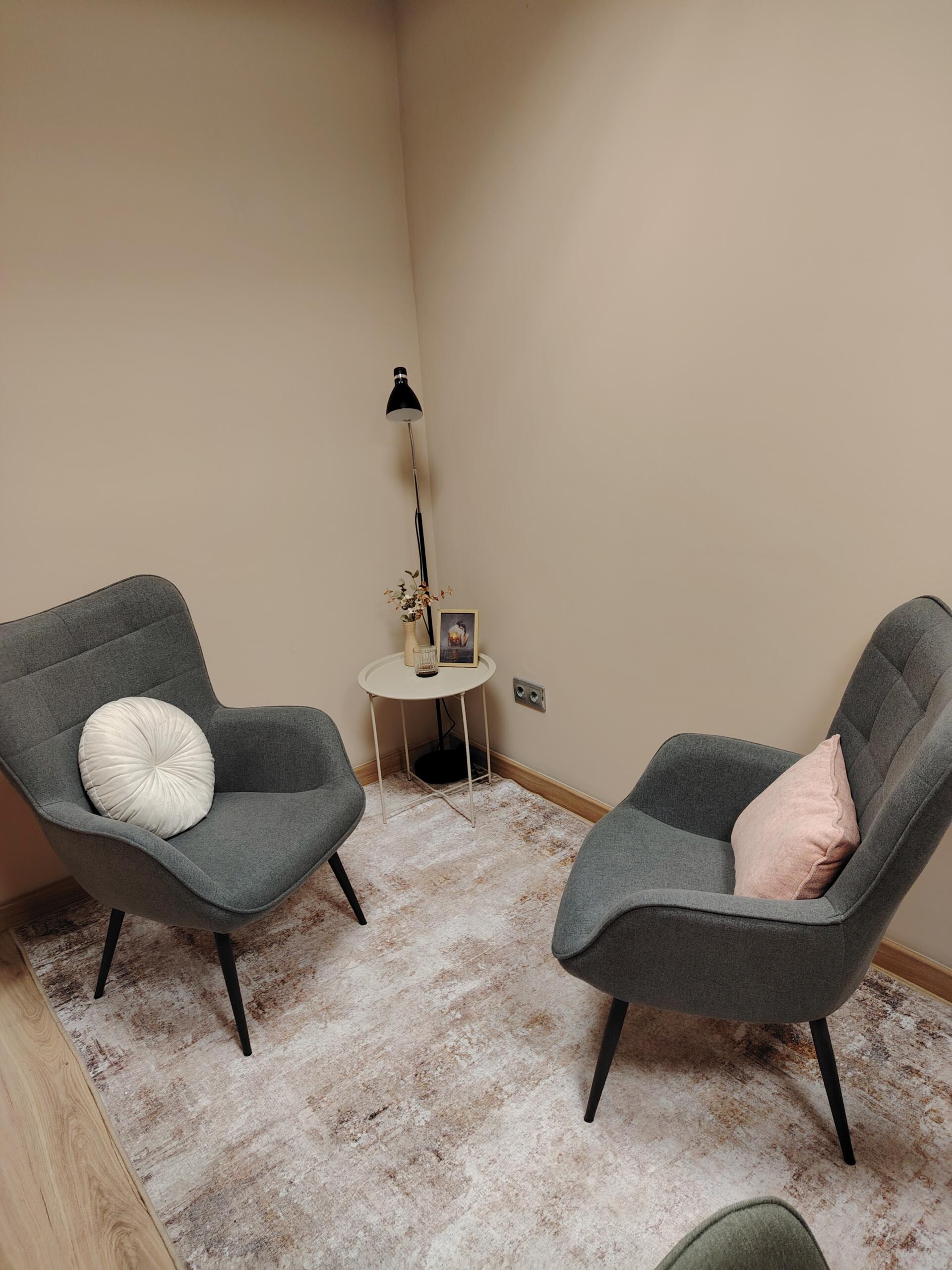 Sala de terapia del Centro de Psicología Carmen Breijo en Sada (A Coruña)